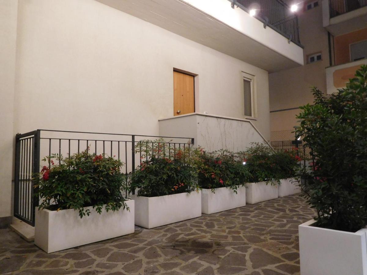 Gabbiano Apartments Rimini Exterior photo