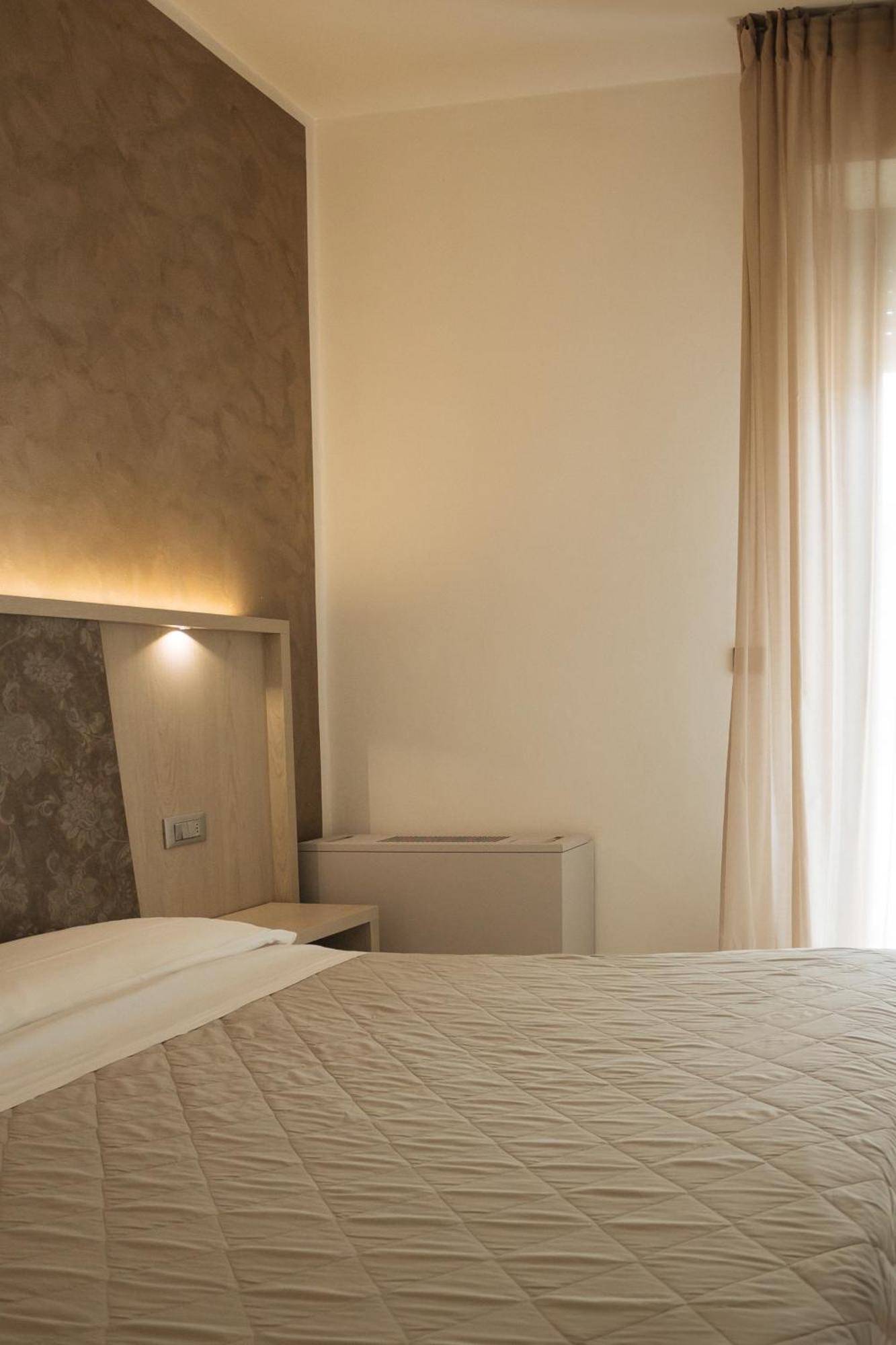 Gabbiano Apartments Rimini Exterior photo